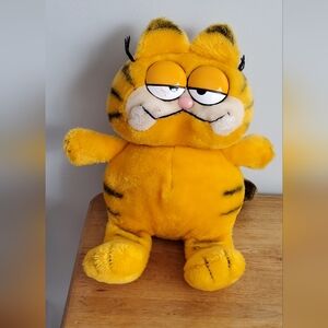 Fun Farm Vintage Medium Size Garfeild 1978-1981